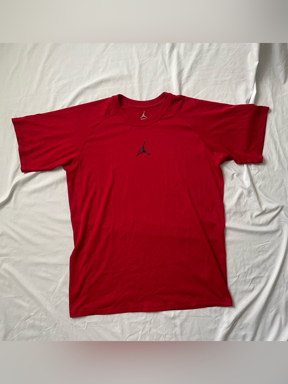 Jordan Men’s Red Dri-FIT Crew Neck Short Sleeve Jumpman Logo T-Shirt L